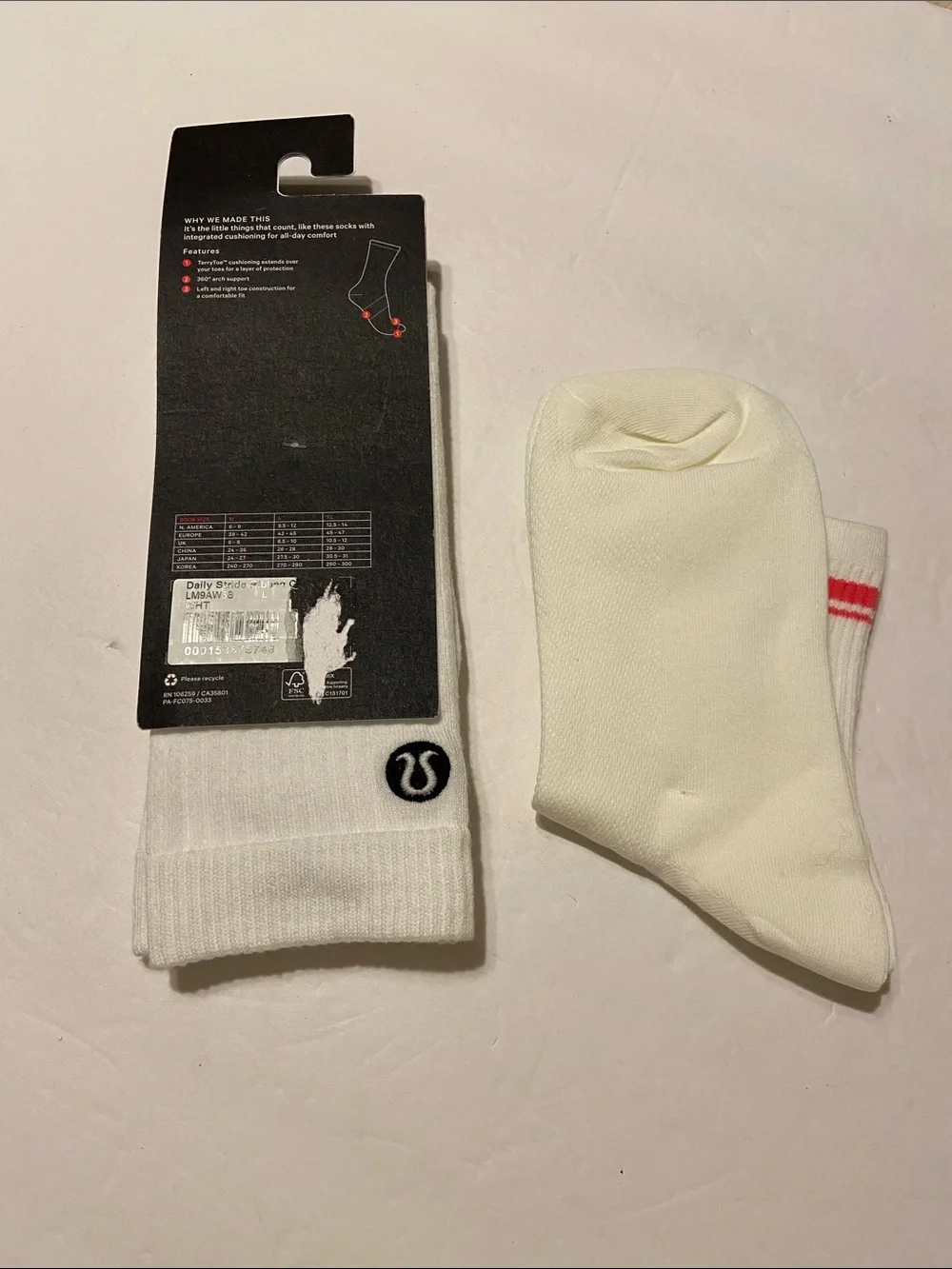 Lululemon Crew White Size Large Socks and ALO Off White / Pink OS / Both NEW